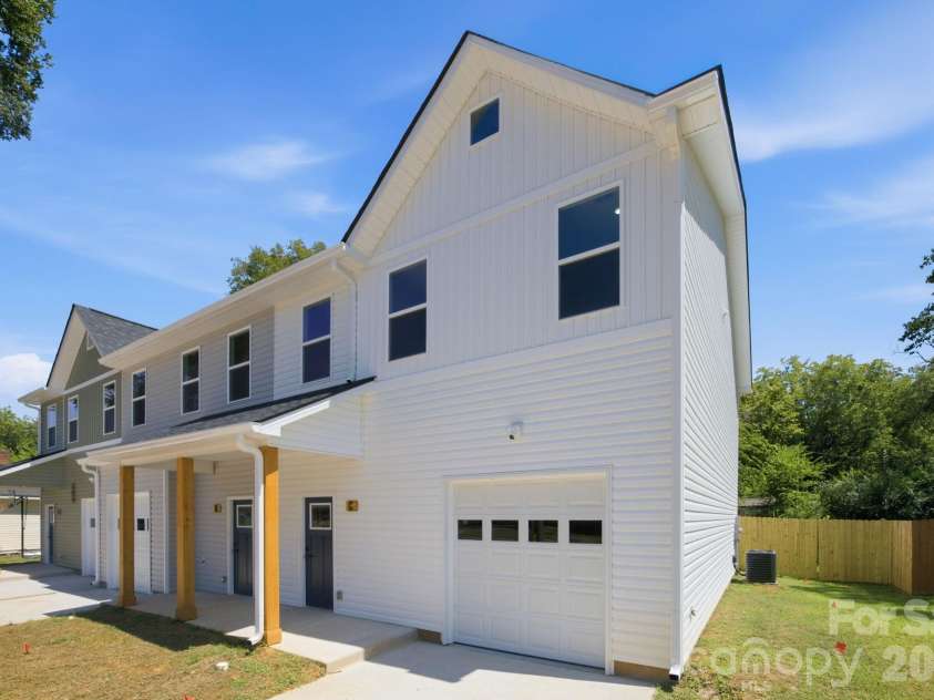 325 Lincoln Street, Concord, NC 28025.  MLS# CAR4412942, YatesRealty ID 46812. 