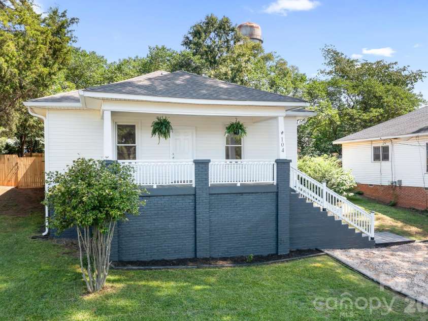 104 1st Avenue, China Grove, NC 28023.  MLS# CAR4418382, YatesRealty ID 46813. 