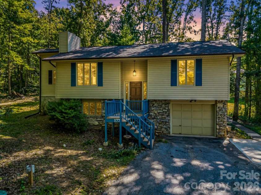 177 Weston Road, Arden, NC 28704.  MLS# CAR4407557, YatesRealty ID 46814. 