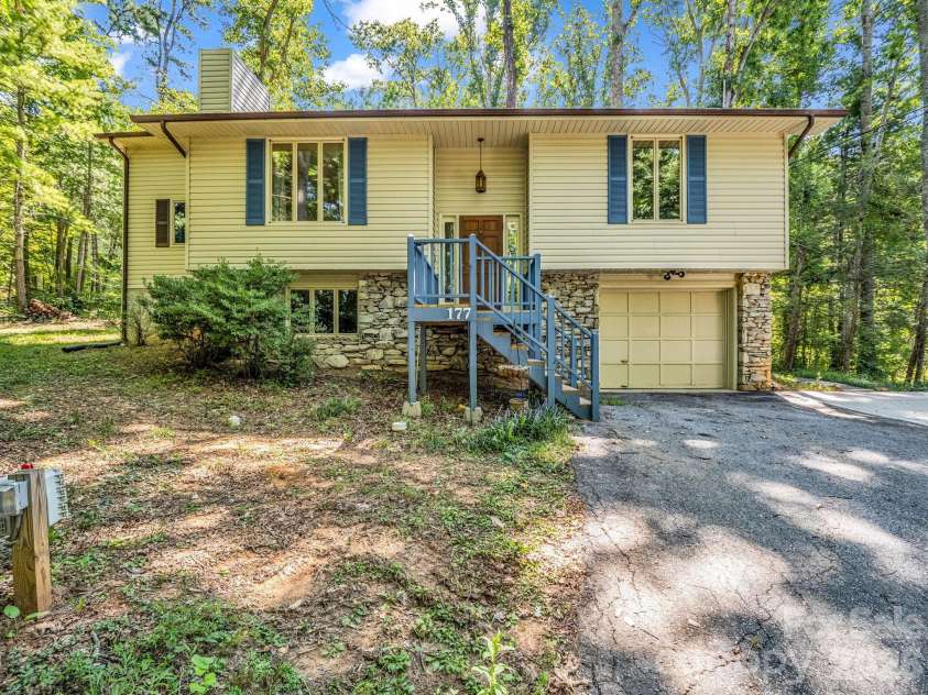 177 Weston Road, Arden, NC 28704.  MLS# CAR4407557, YatesRealty ID 46814. 