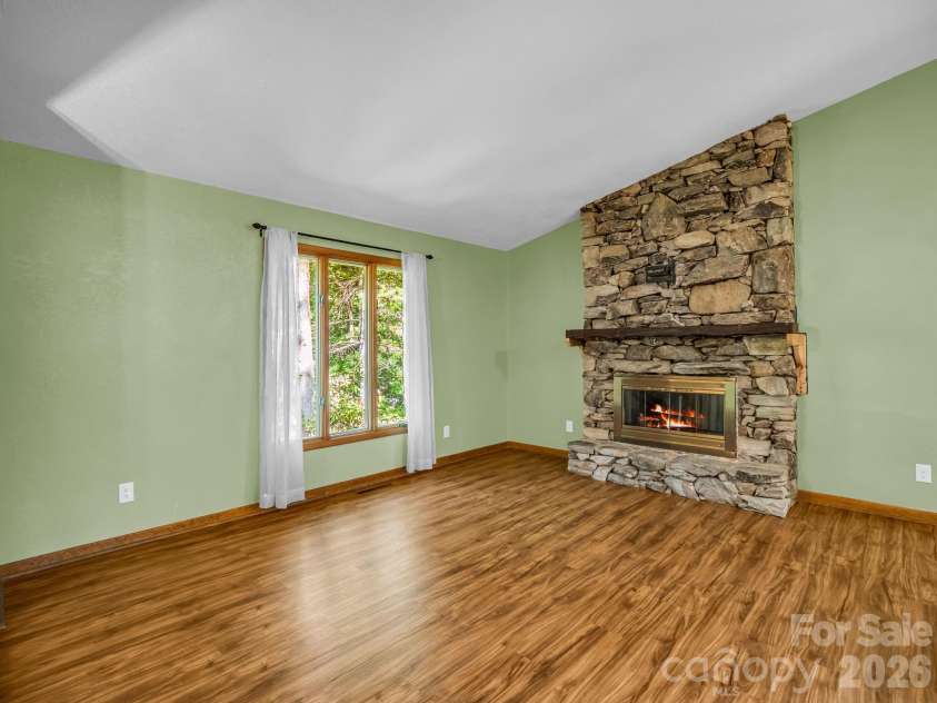 177 Weston Road, Arden, NC 28704.  MLS# CAR4407557, YatesRealty ID 46814. 