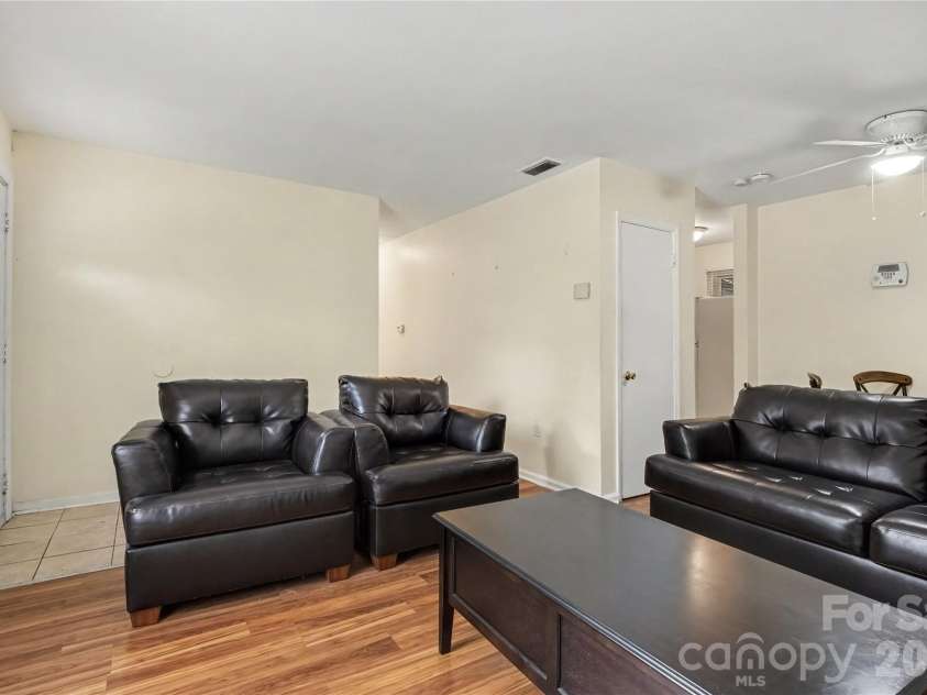 6400 Mcbride Street, Charlotte, NC 28215.  MLS# CAR4416996, YatesRealty ID 46816. 