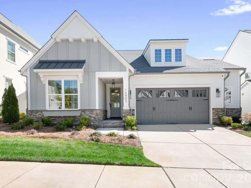 14903 Laura Michelle Road, Huntersville, NC 28078.  MLS# CAR4417431, YatesRealty ID 46817. 