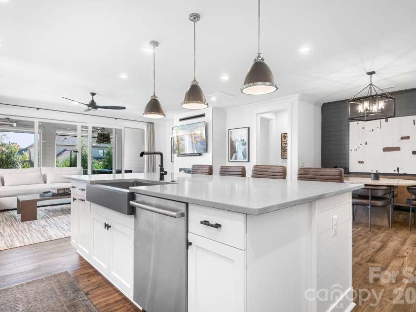 14903 Laura Michelle Road, Huntersville, NC 28078.  MLS# CAR4417431, YatesRealty ID 46817. 