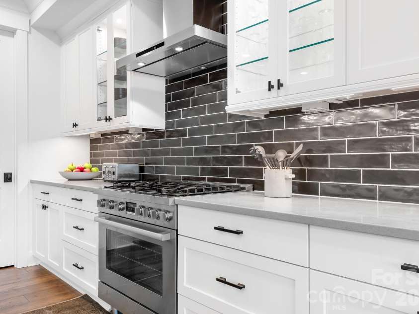 14903 Laura Michelle Road, Huntersville, NC 28078.  MLS# CAR4417431, YatesRealty ID 46817. 