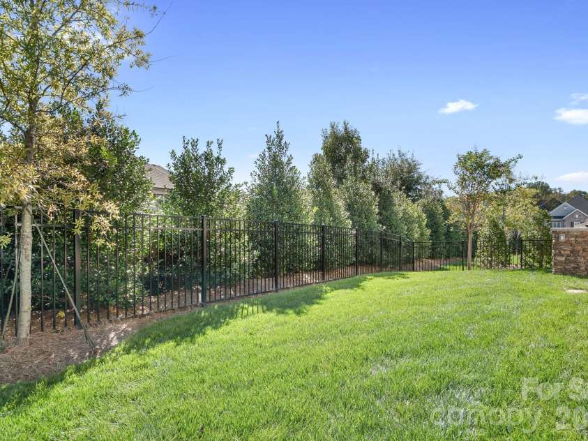 14903 Laura Michelle Road, Huntersville, NC 28078.  MLS# CAR4417431, YatesRealty ID 46817. 