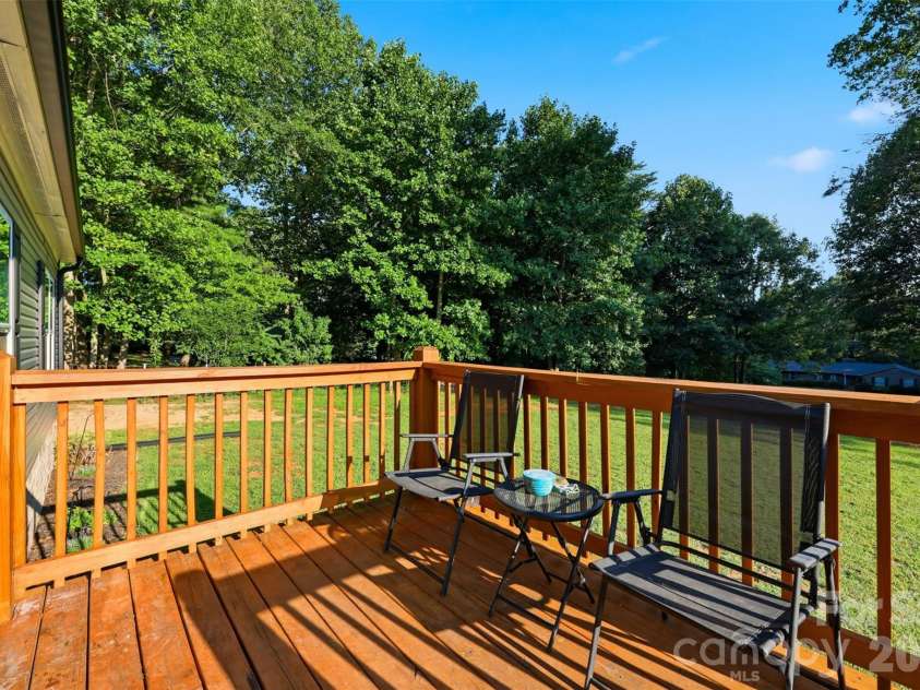947 Jay Burke Road, Taylorsville, NC 28681.  MLS# CAR4417433, YatesRealty ID 46818. 