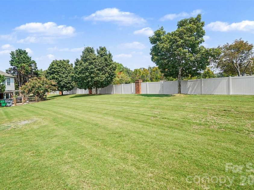 2410 Normancrest Court, Charlotte, NC 28270.  MLS# CAR4417418, YatesRealty ID 46819. 