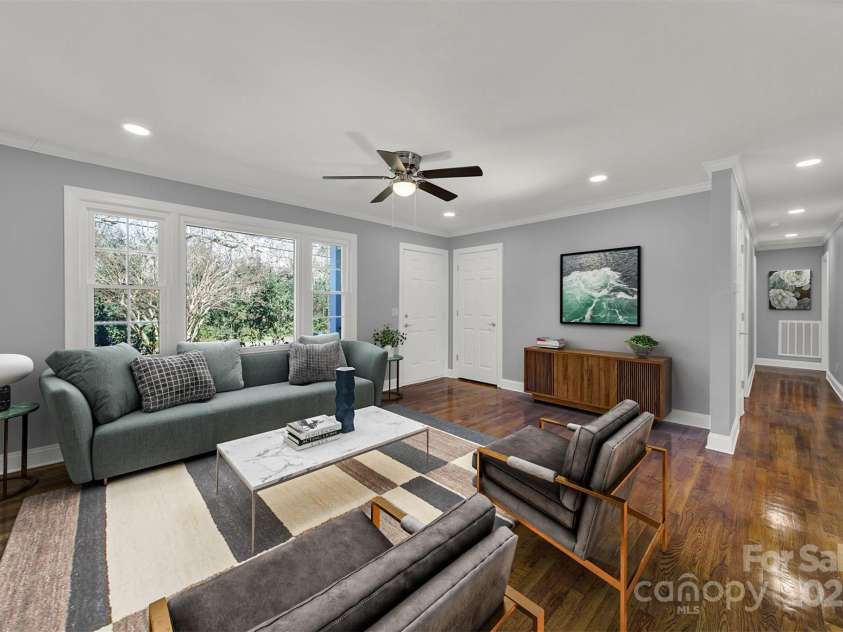 206 Hunter Street, York, SC 29745.  MLS# CAR4210279, YatesRealty ID 4682. Virtually Stagged Livingroom