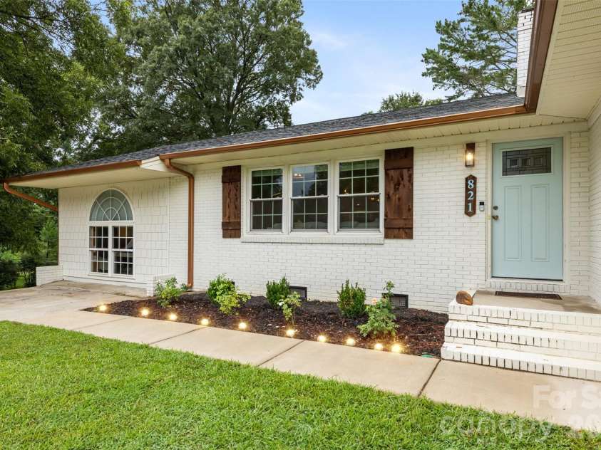 821 Normandy View Street, Gastonia, NC 28052.  MLS# CAR4417550, YatesRealty ID 46820. 