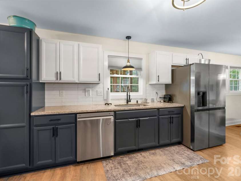 821 Normandy View Street, Gastonia, NC 28052.  MLS# CAR4417550, YatesRealty ID 46820. 