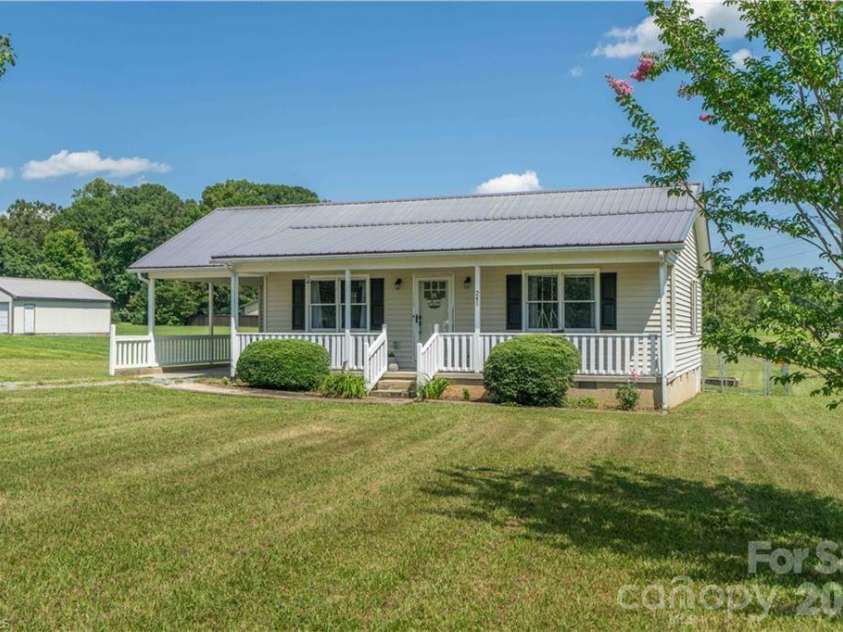 241 Joe Road, Mocksville, NC 27028.  MLS# CAR4417721, YatesRealty ID 46821. 