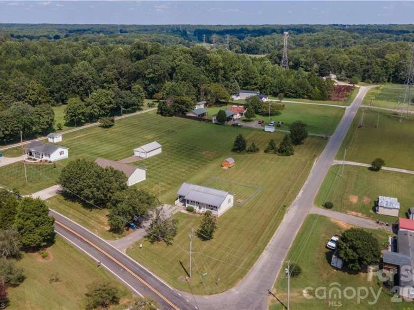 241 Joe Road, Mocksville, NC 27028.  MLS# CAR4417721, YatesRealty ID 46821. 