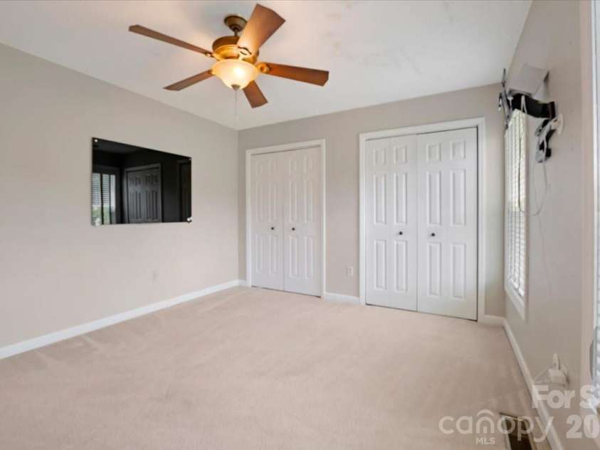 2827 Pinewood Road, Chester, SC 29706.  MLS# CAR4417860, YatesRealty ID 46822. 