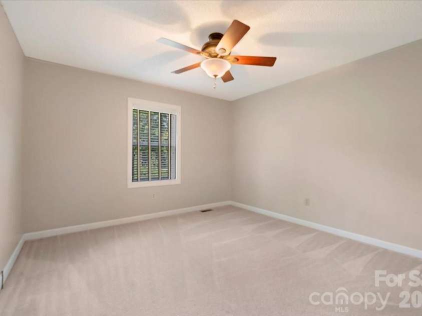 2827 Pinewood Road, Chester, SC 29706.  MLS# CAR4417860, YatesRealty ID 46822. 