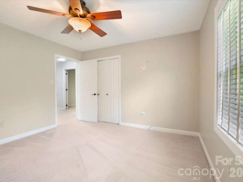 2827 Pinewood Road, Chester, SC 29706.  MLS# CAR4417860, YatesRealty ID 46822. 