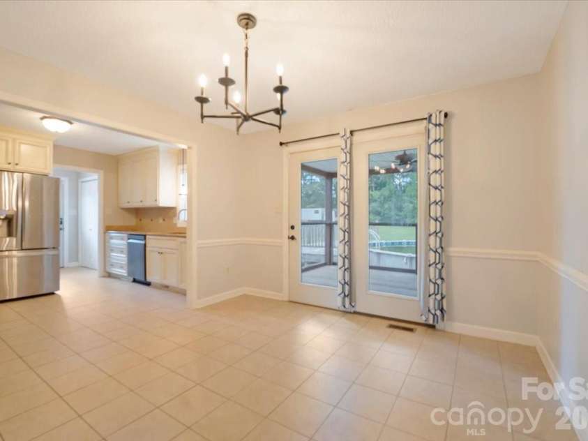 2827 Pinewood Road, Chester, SC 29706.  MLS# CAR4417860, YatesRealty ID 46822. 
