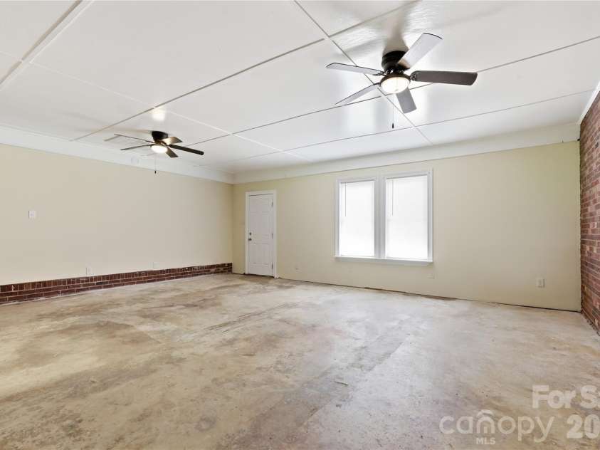 2819 Randolph Road, Statesville, NC 28625.  MLS# CAR4418046, YatesRealty ID 46824. 