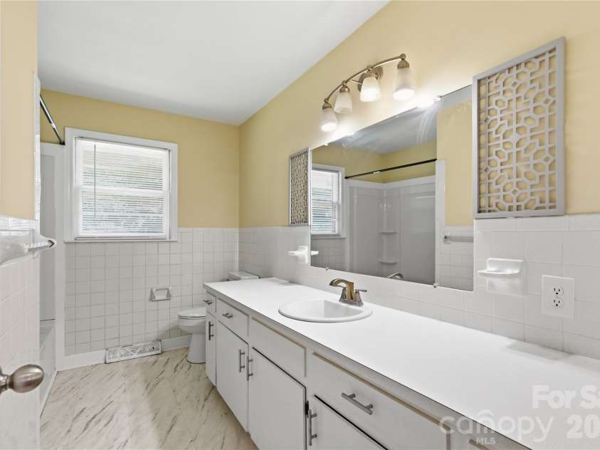 2819 Randolph Road, Statesville, NC 28625.  MLS# CAR4418046, YatesRealty ID 46824. 