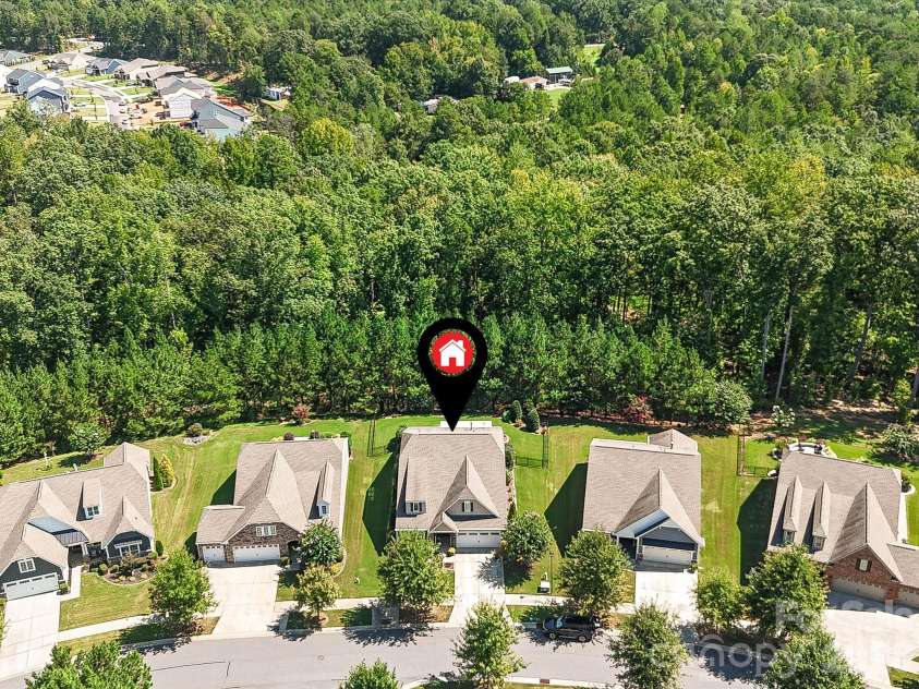 5060 Big Bend Drive, Lancaster, SC 29720.  MLS# CAR4414688, YatesRealty ID 46826. Common Area Behind the home
