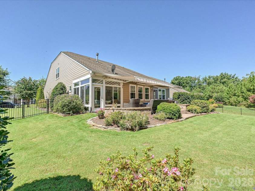5060 Big Bend Drive, Lancaster, SC 29720.  MLS# CAR4414688, YatesRealty ID 46826. HOA dues maintain the Yard