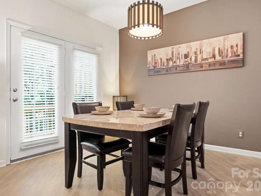 17067 Commons Creek Drive, Charlotte, NC 28277.  MLS# CAR4415148, YatesRealty ID 46827. 