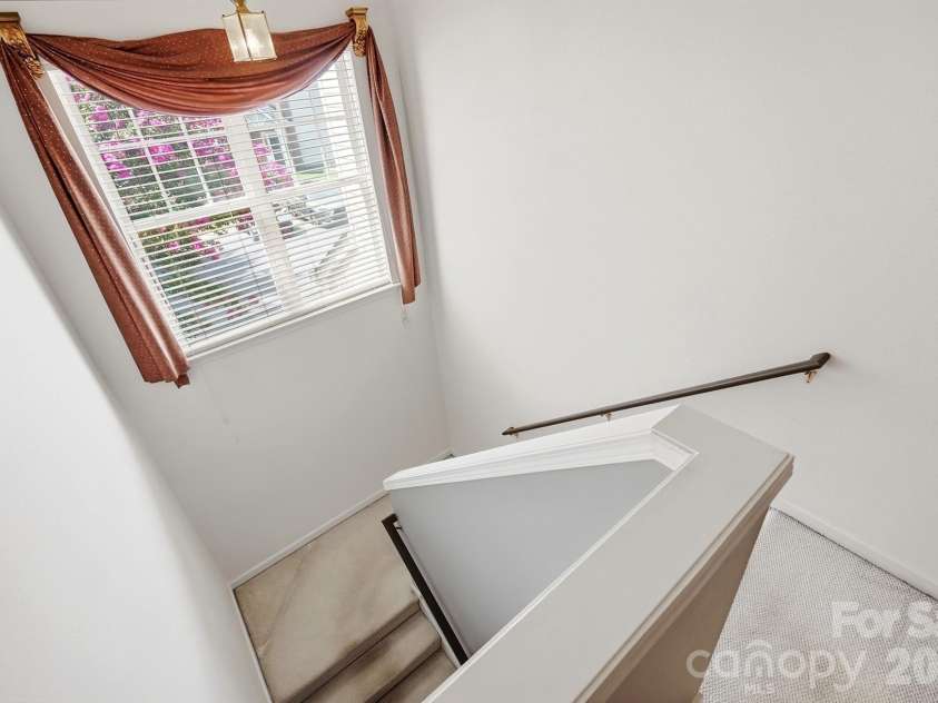 17067 Commons Creek Drive, Charlotte, NC 28277.  MLS# CAR4415148, YatesRealty ID 46827. 