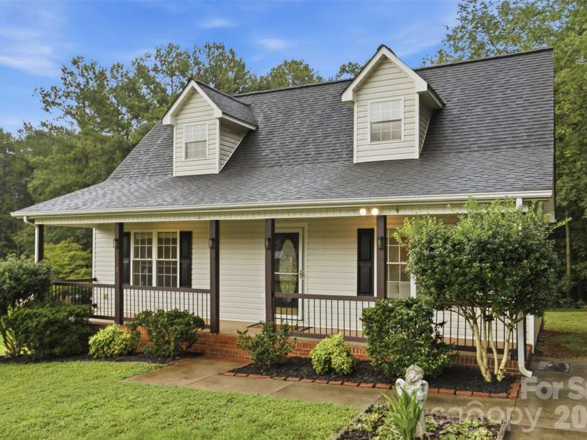 600 Blossom Hill Road, Lincolnton, NC 28092.  MLS# CAR4415747, YatesRealty ID 46828. 