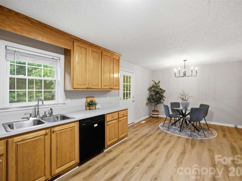600 Blossom Hill Road, Lincolnton, NC 28092.  MLS# CAR4415747, YatesRealty ID 46828. 