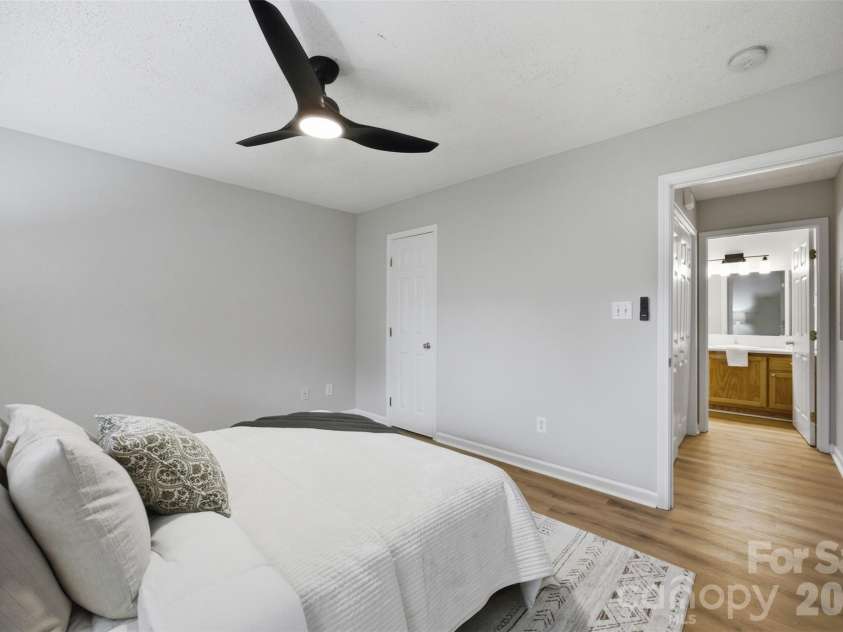 600 Blossom Hill Road, Lincolnton, NC 28092.  MLS# CAR4415747, YatesRealty ID 46828. 