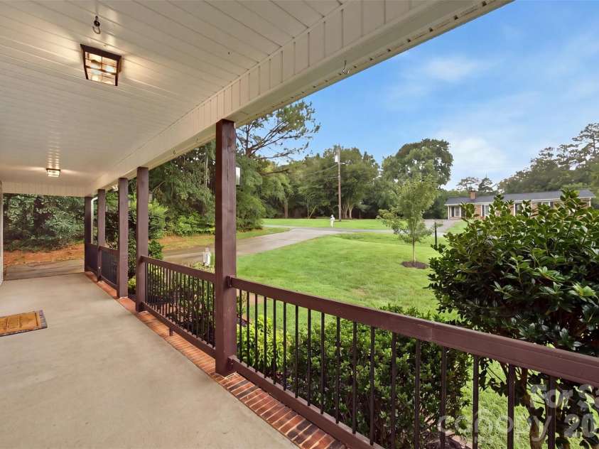 600 Blossom Hill Road, Lincolnton, NC 28092.  MLS# CAR4415747, YatesRealty ID 46828. 
