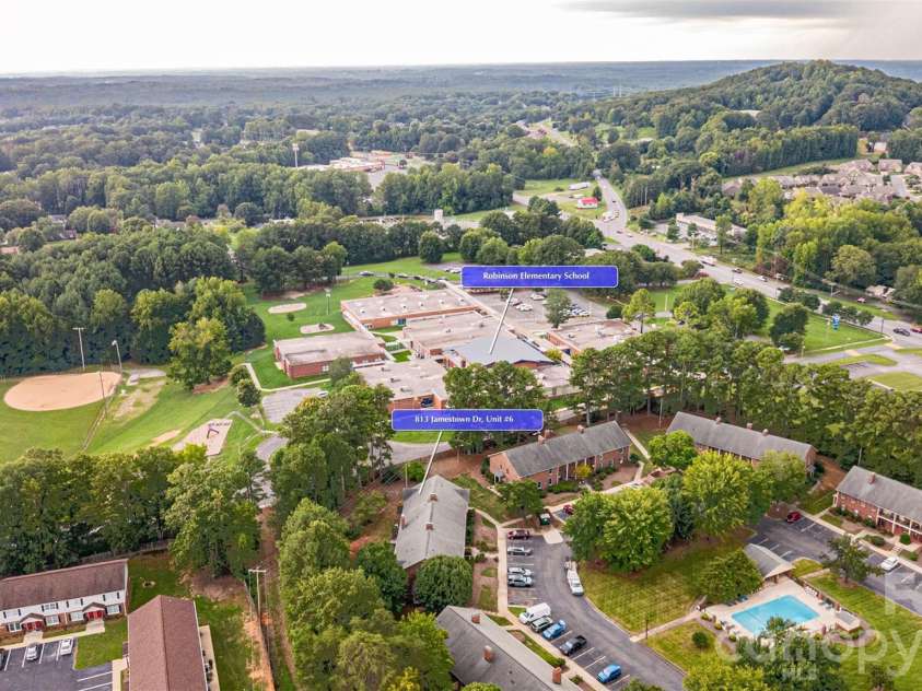 813 Jamestown Drive, Gastonia, NC 28056.  MLS# CAR4414711, YatesRealty ID 46830. 