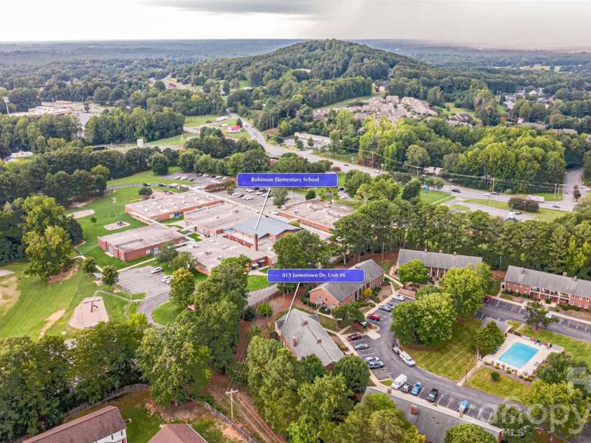 813 Jamestown Drive, Gastonia, NC 28056.  MLS# CAR4414711, YatesRealty ID 46830. 