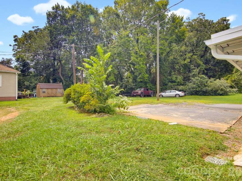 805 Horah Street, Salisbury, NC 28144.  MLS# CAR4415680, YatesRealty ID 46831. 