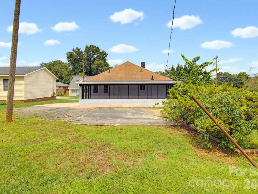 805 Horah Street, Salisbury, NC 28144.  MLS# CAR4415680, YatesRealty ID 46831. 