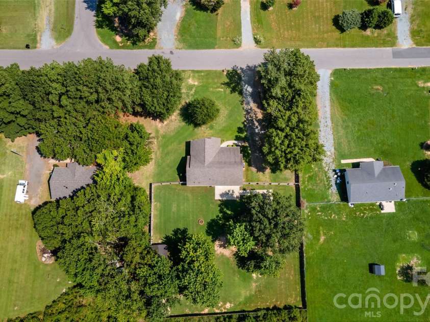 5013 Willow Run Drive, Monroe, NC 28110.  MLS# CAR4415730, YatesRealty ID 46832. 