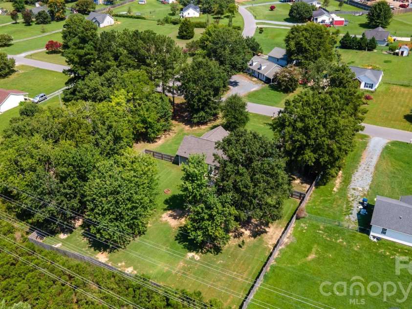 5013 Willow Run Drive, Monroe, NC 28110.  MLS# CAR4415730, YatesRealty ID 46832. 