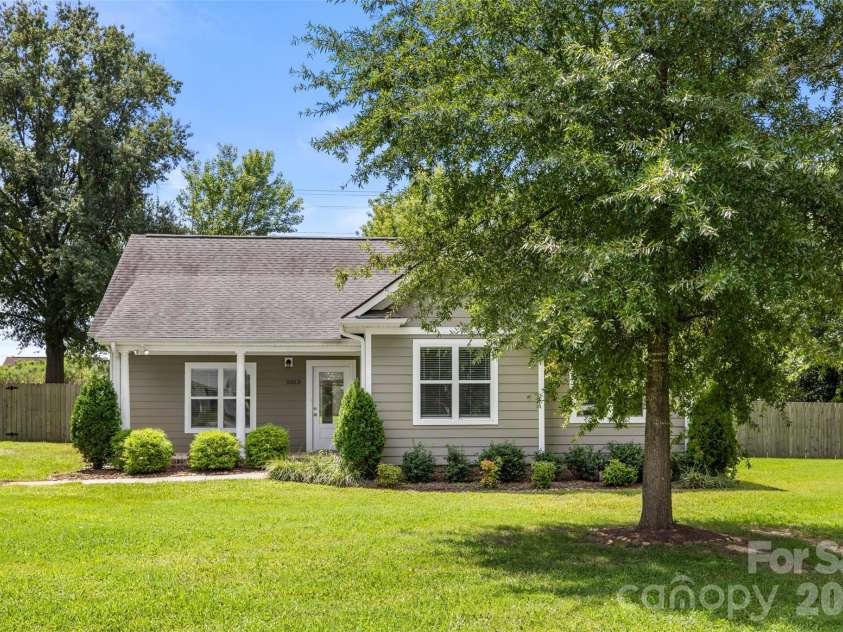 5013 Willow Run Drive, Monroe, NC 28110.  MLS# CAR4415730, YatesRealty ID 46832. 