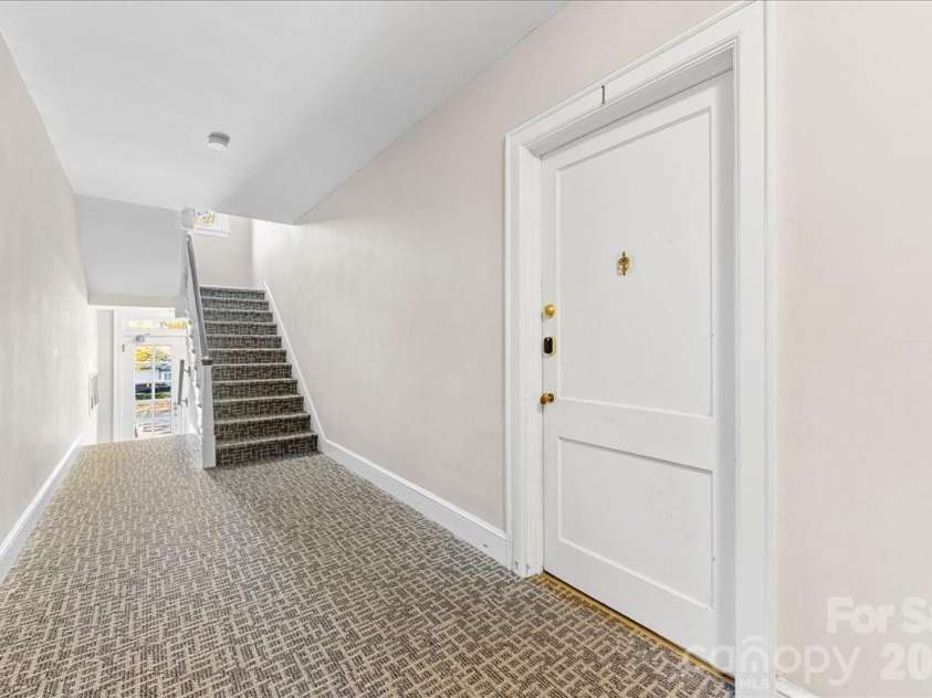 2300 Roswell Avenue, Charlotte, NC 28207.  MLS# CAR4416095, YatesRealty ID 46833. 