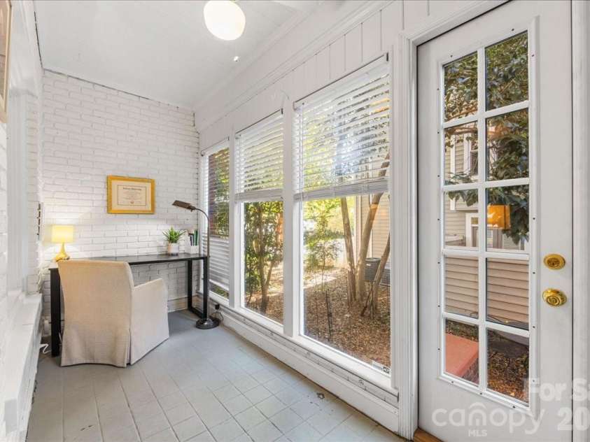 2300 Roswell Avenue, Charlotte, NC 28207.  MLS# CAR4416095, YatesRealty ID 46833. 