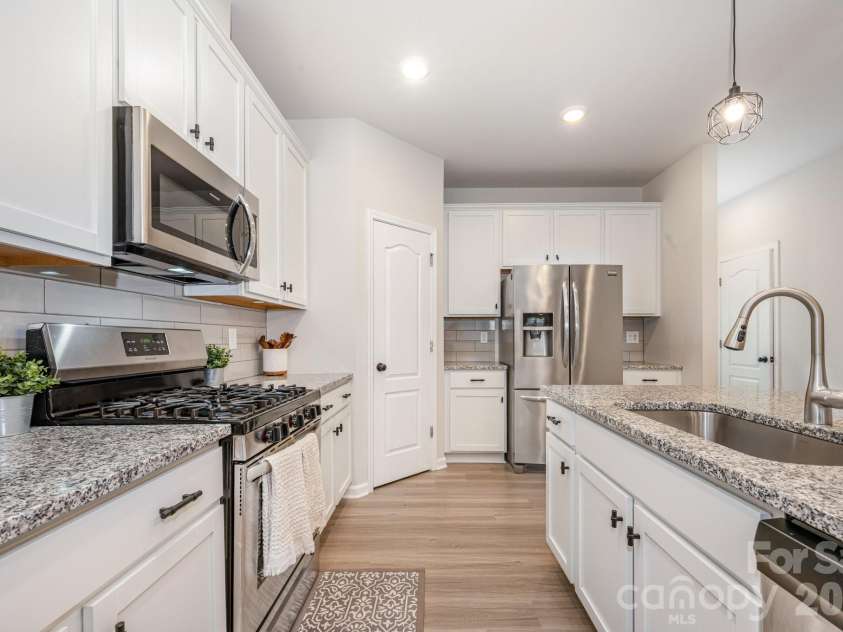 9453 Avery Lilac Lane, Indian Land, SC 29707.  MLS# CAR4412190, YatesRealty ID 46838. 