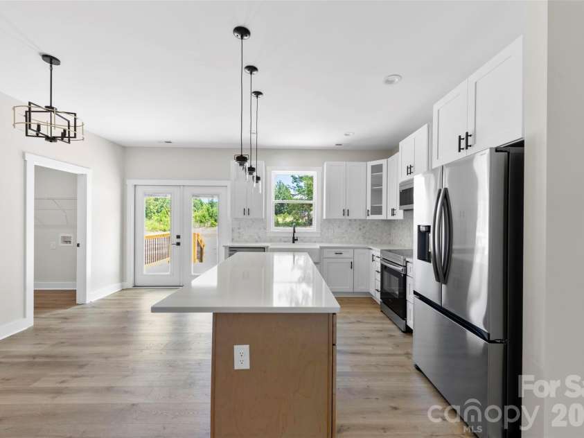 105 Darvee Road, Blacksburg, SC 29702.  MLS# CAR4412595, YatesRealty ID 46839. 