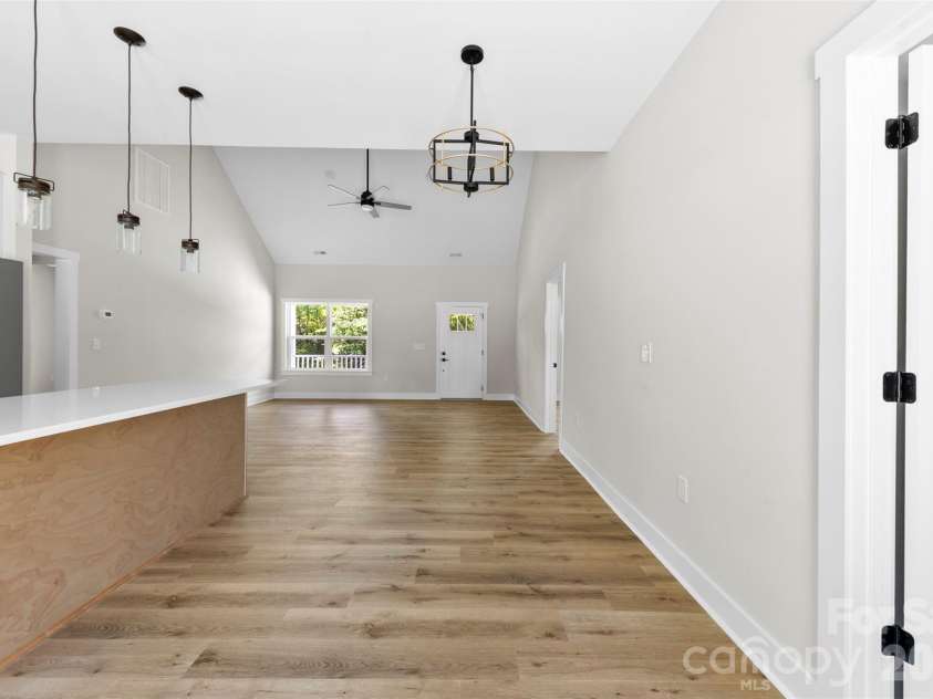105 Darvee Road, Blacksburg, SC 29702.  MLS# CAR4412595, YatesRealty ID 46839. 