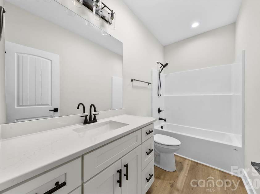 105 Darvee Road, Blacksburg, SC 29702.  MLS# CAR4412595, YatesRealty ID 46839. 