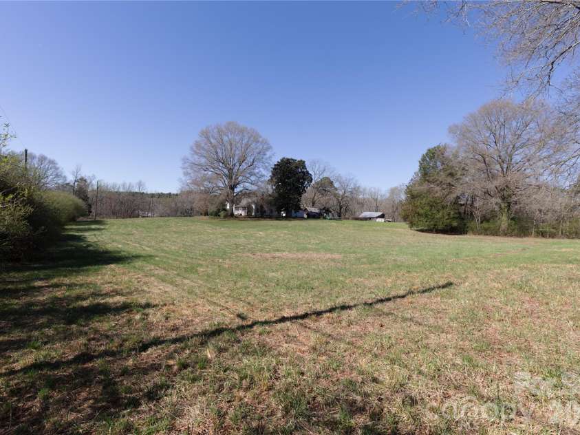 32547 Valley Drive, Albemarle, NC 28001.  MLS# CAR4358181, YatesRealty ID 4684. 