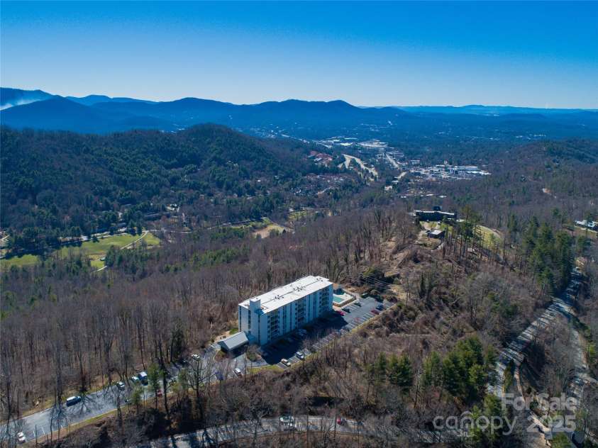 647 Town Mountain Road, Asheville, NC 28804.  MLS# CAR4225547, YatesRealty ID 4684. 