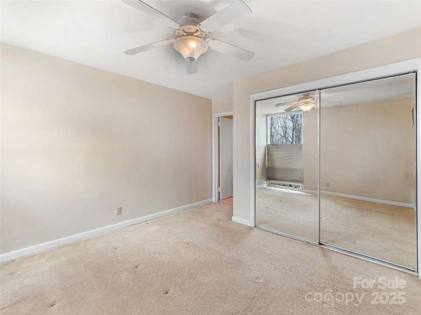 647 Town Mountain Road, Asheville, NC 28804.  MLS# CAR4225547, YatesRealty ID 4684. 