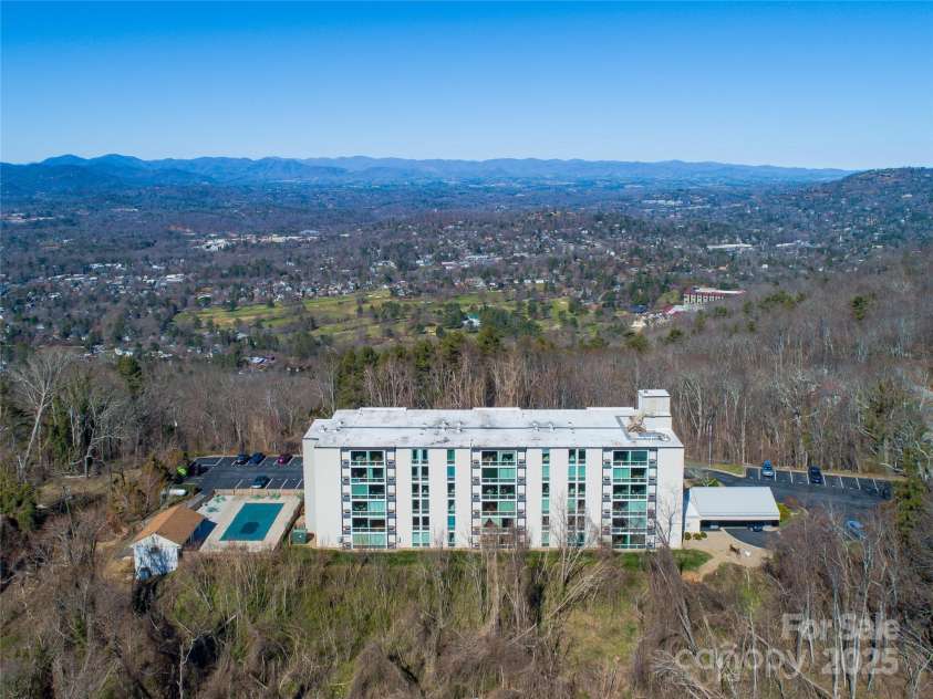 647 Town Mountain Road, Asheville, NC 28804.  MLS# CAR4225547, YatesRealty ID 4684. 