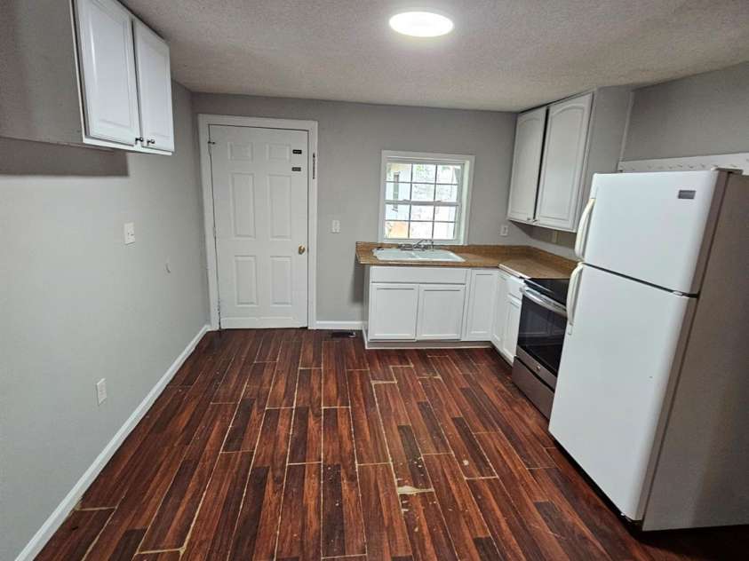 152 Winecoff Avenue, Concord, NC 28025.  MLS# CAR4416785, YatesRealty ID 46841. 