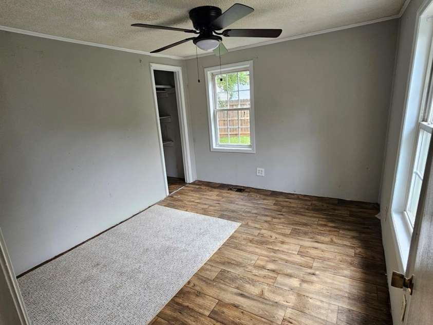 152 Winecoff Avenue, Concord, NC 28025.  MLS# CAR4416785, YatesRealty ID 46841. 